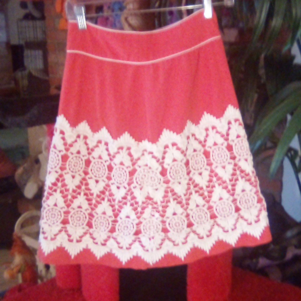 Anthropologie Coral A Line Skirt w/ White  Lace Overlay Size 0